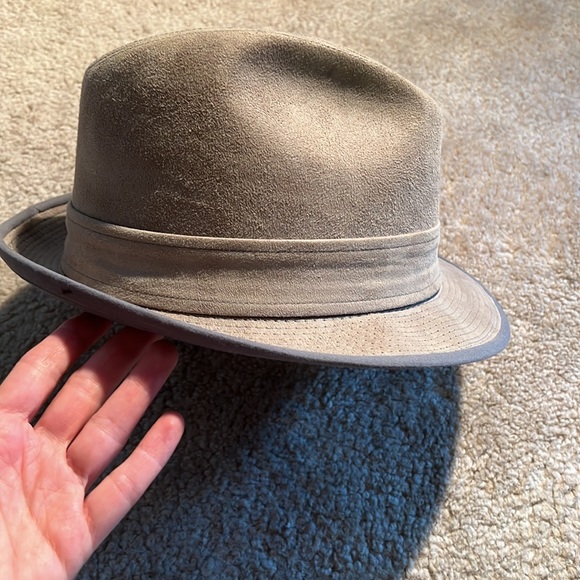 Cavanagh genuine suede fedora. Size 7 1/2. EUC - Picture 3 of 10